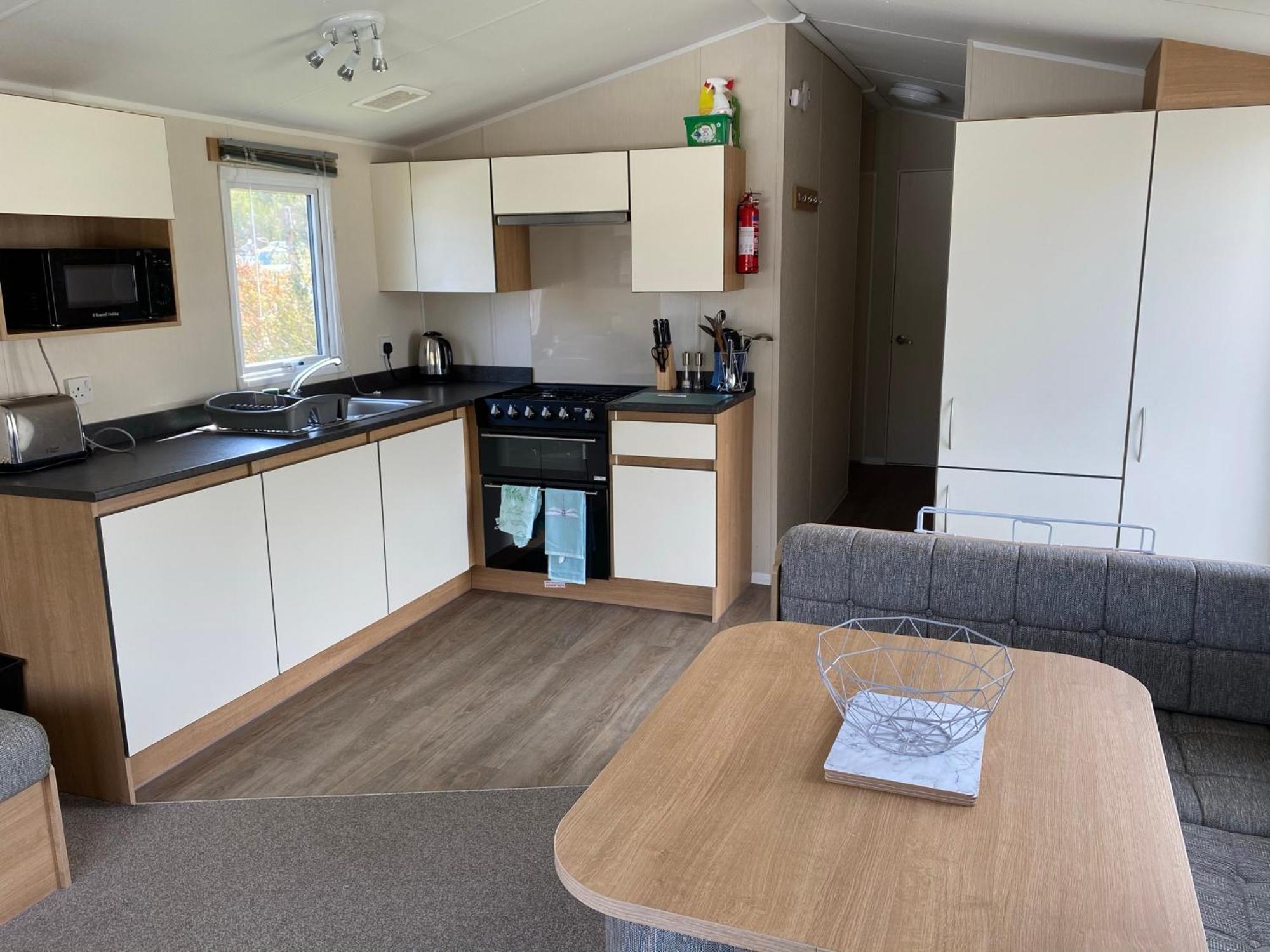 Whitecliff Bay Holiday Park - Most Popular Location Near Pools, Clubs And Beach Bembridge Kültér fotó