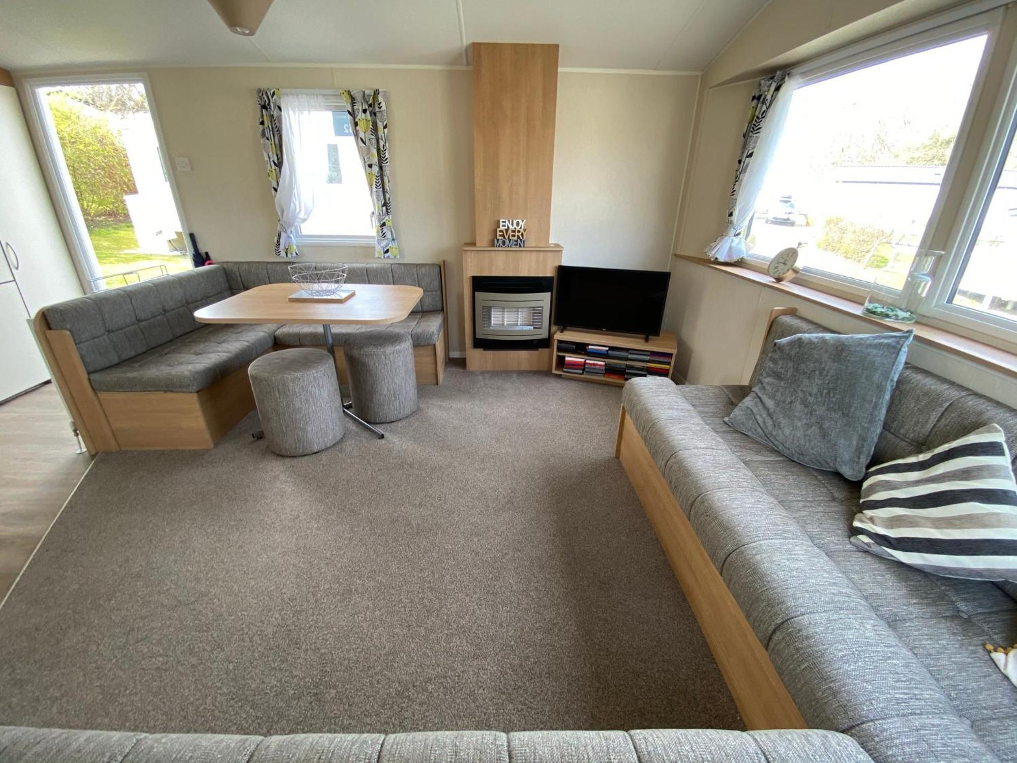 Whitecliff Bay Holiday Park - Most Popular Location Near Pools, Clubs And Beach Bembridge Kültér fotó